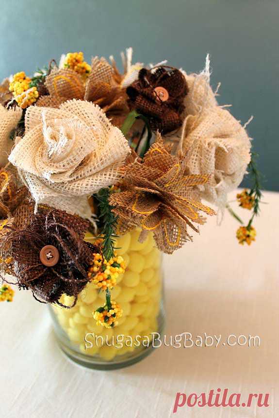 Самодельные цветочные букеты из мешковины.МК.  (нашла крапива74)