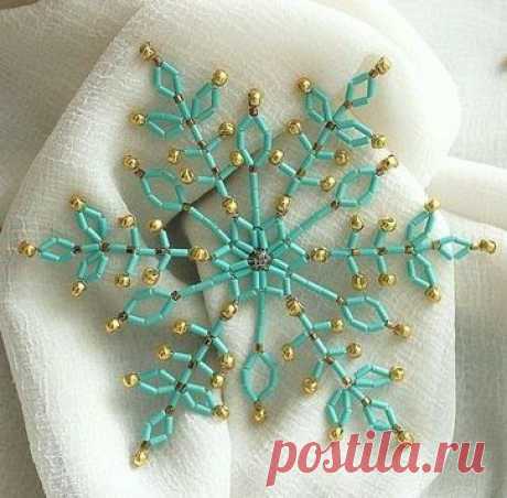 Снежинка из бисера