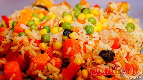 Овощной плов с маслинами и грибами