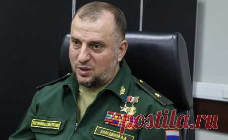 Алаудинов рассказал, сколько бойцы «Ахмата» провели в окружении ВСУ. Эвакуированные из-под села Мартыновка в Курской области 22 бойца спецназа «Ахмат» 41 день находились в окружении, обеспечивая перегруппировку других отрядов.
