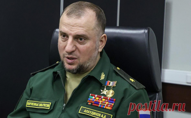 Алаудинов рассказал, сколько бойцы «Ахмата» провели в окружении ВСУ. Эвакуированные из-под села Мартыновка в Курской области 22 бойца спецназа «Ахмат» 41 день находились в окружении, обеспечивая перегруппировку других отрядов.