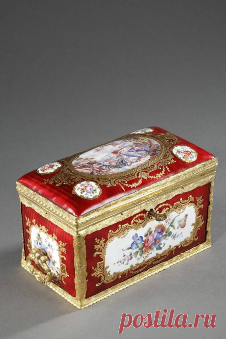 АНТИКВАРНЫЕ ШКАТУЛКИ