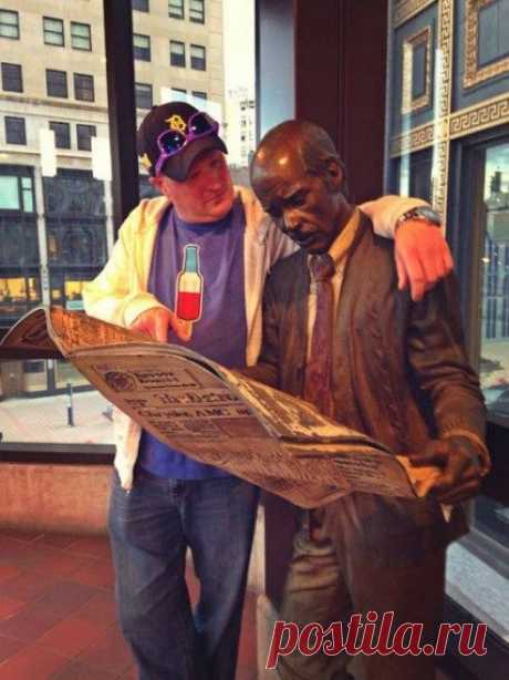 Приколы с памятниками