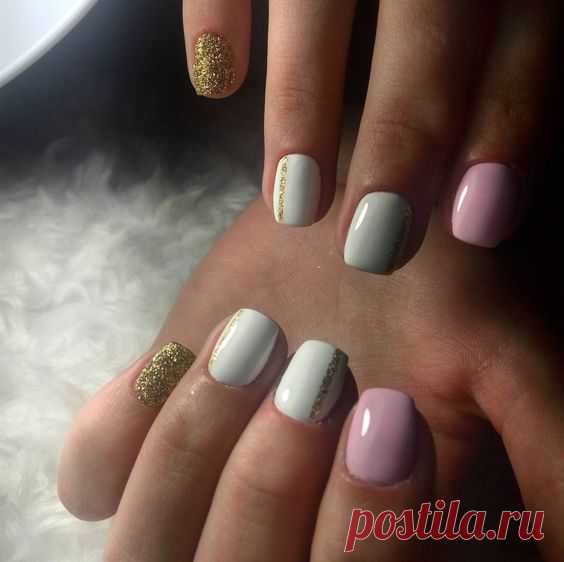 Нежный светлый маникюр с золотом 2023 Modnail.ru - Красивый маникюр