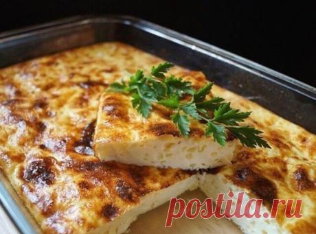 МЛЕТ КАК В ДЕТСТВЕ

ИНГРЕДИЕНТЫ:  Яйцо 6 шт.  Молоко 300 мл.  Соль 0,5 ч.л.  Масло сливочное для смазывания формы
ПРИГОТОВЛЕНИЕ:
Яйца разбиваем в чашку.Вливаем молоко.Солим по вкусу.Перемешиваем венчиком. Взбивать массу не нужно, достаточно просто хорошо перемешать.Форму хорошо смазываем сливочным маслом. У меня размер формы 18 х 27 см. Высота вашего омлета будет зависеть от размера вашей формы. Чем меньше форма, тем выше омлет.Вливаем омлетную смесь в форму и отправляе...