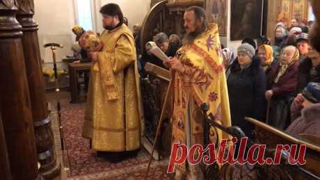 Молитву святителю и чудотворцу Николаю читает наш батюшка 19 декабря 2017 года.
#АрхимандритЛавр #СвятительНиколай #НиколайЧудотворец