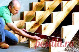 Как сделать деревянную лестницу на второй этаж своими руками: 2 простых способа