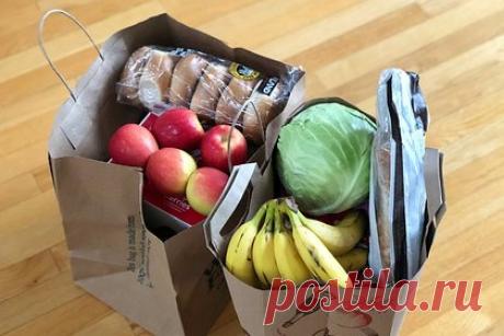 Названы самые опасные для почек продукты. Нефролог Михаил Елисеев рассказал, какие продукты могут вызвать осложнения в работе почек и привести к развитию различных заболеваний, например, мочекаменной болезни. По словам врача, больше всего вредят почкам алкоголь и соль, содержащаяся в консервации фастфуде и полуфабрикатах.