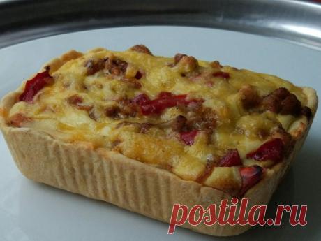 >Тарталетки с сыром, овощами и курицей