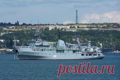 Украинский военный корабль потерпел бедствие в Черном море. Бывший командующий силами АТО и народный депутат Михаил Забродский сообщил, что военный корабль U-811 «Балта» военно-морских сил Украины потерпел бедствие у острова Змеиный в акватории Черного моря. Судно потеряло ход и затопило как минимум два отделения, спасение моряков осложняет погода, ветер и волны.