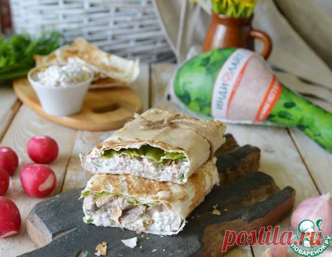 Завертон с индейкой и пикантным соусом – кулинарный рецепт