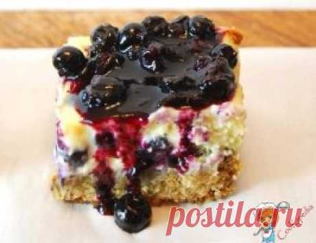 ФИТНЕС-ЗАПЕКАНКА: ТОП-6 ВКУСНЫХ РЕЦЕПТОВ 🍰
1) Творожно-банановая запеканка
Ингредиенты:
● 400 грамм обезжиренного творога
● 2 яйца 
● 4 банана 
● 2 ч. л. корицы
Приготовление:
1. Взбиваем творог, яйца, бананы, корицу в блендере (лучше начать с бананов и яиц, потом добавить творог и корицу. 
2. Залить в форму (удобнее в силиконовую) и поставить в духовку на 35 минут. 
В запеканку можно добавить любые ингредиенты на Ваш вкус: ягоды, фрукты, сухофрукты, орехи.
2) Творожно-овсяная фитнес-запе