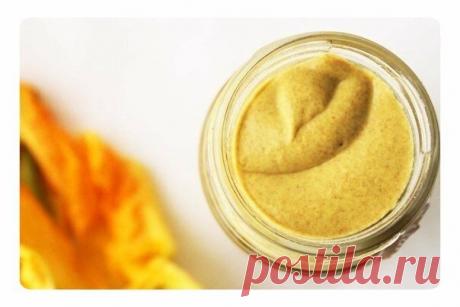 МАЗЬ ОТ БОЛИ В СУСТАВАХ

Не могу сказать, что у меня постоянно болят суставы. Но, так или иначе, я стала замечать, что не могу спокойно сгибать и разгибать колени, пронзает боль. Иногда боль возникает в спокойном положении. И я научилась справляться с этим, практически не выходя из дома, приготовив обезбаливающую мазь из того, что есть под руками на кухне.

Возьмите мед, жидкую горчицу, соль и соду в равных пропорциях, хорошо перемешайте в однородную массу. Этой массой сма...