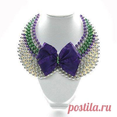 Украшенный бисером воротник