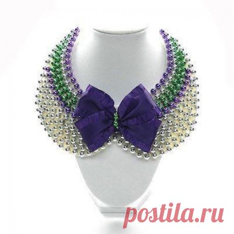 Украшенный бисером воротник