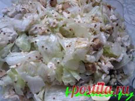 Салат с курицей, помело и кедровыми орешками » Наемся.ру