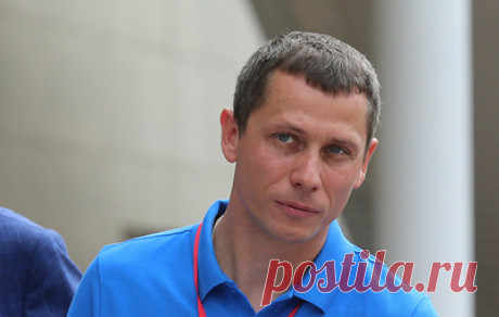 Борзаковский надеется, что Клишина не получила серьезную травму на Олимпиаде. Спортсменка во время разбега повредила заднюю поверхность правого бедра