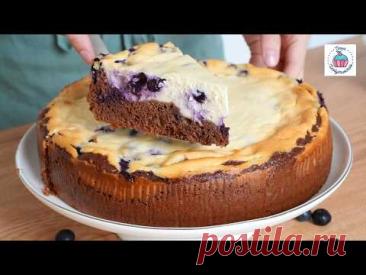 ШОКОЛАДНЫЙ  ПИРОГ  С  ТВОРОГОМ  И  ЯГОДАМИ