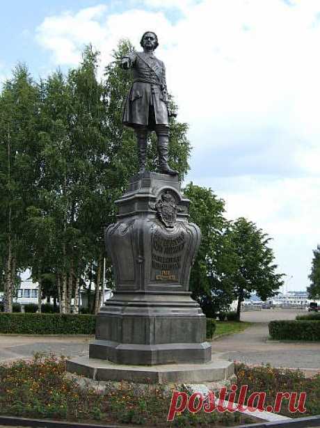 Памятник Петру Первому. Петрозаводск
