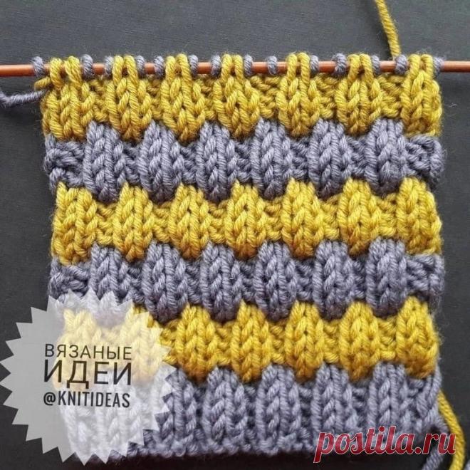 Узор двухцветный со снятыми петлями Сейчас всем нам, как никогда, нужна поддержка. Что мы, рукодельницы, можем сделать? Конечно же, наполнять пространство вокруг себя добром и созиданием. Давайте продолжать заниматься творчеством, вязать, вдохновлять и поддерживать своих коллег по творчеству! Делитесь своими работами,...