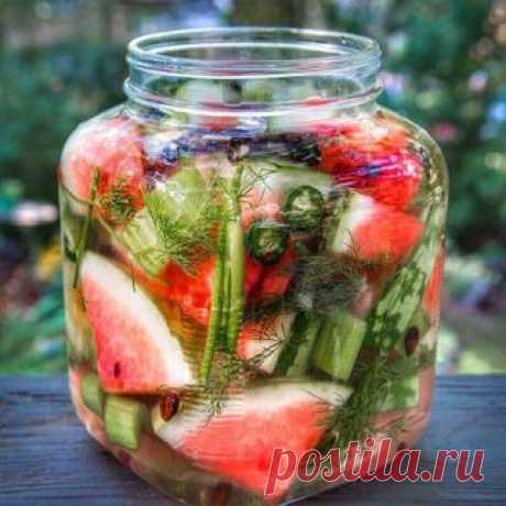 «Бочковой» арбуз в банке: Вкусный запас на всю зиму
