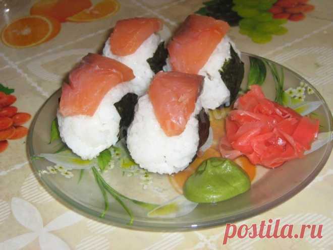 Рисовые колобки (Онигири, Омусуби) рецепт с фото пошагово - 1000.menu