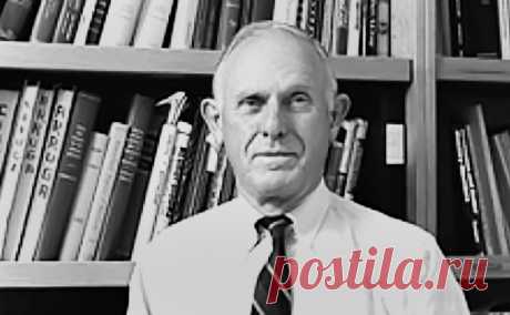 Умер создатель ботокса Алан Скотт. Ему было 89 лет. Скотт был офтальмологом, он предложил использовать ботокс для лечения косоглазия и блефароспазма. Пациенты стали сообщать о способности ботокса разглаживать морщины, после чего он стал косметологическим препаратом