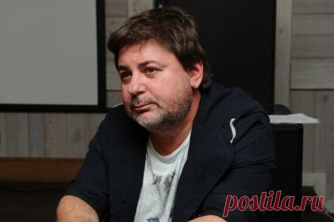 10 спален и крыша из стекла. Цекало продал дом на Рублевке за 430 миллионов. По сообщениям СМИ, шоумен Александр Цекало продал дом в посёлке Шульгино, расположенном на 9-м километре Рублево-Успенского шоссе.