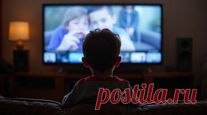 «Показывают не так, как нужно»: в России готовят новые нравственные стандарты для детского кино и рекламы. В начале следующего года в России могут появиться стандарты для детского и семейного контента. Нормы будут носить рекомендательный характер, но создатели кино, видеоигр и рекламы должны будут учитывать их при создании своей продукции. Корреспондент RT побывал на общественных слушаниях, посвященных выработке рекомендаций по детскому и семейному контенту, организованных Общественной палатой…