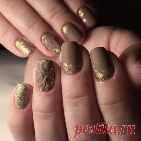 Маникюр, который молодит руки: модный дизайн ногтей, фото