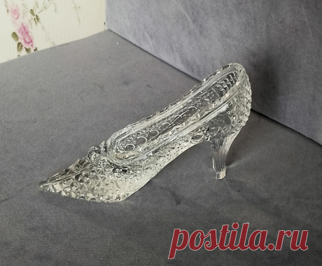 Винтаж: Хрустальная туфелька Золушки. Хрусталь СССР. Гусь Хрустальный купить в интернет-магазине Ярмарка Мастеров по цене 290 ₽ – X4OA2RU, Предметы интерьера винтажные, Рошаль - доставка по России Винтаж: Хрустальная туфелька Золушки. Хрусталь СССР. Гусь Хрустальный в наличии в интернет-магазине на Ярмарке Мастеров - 55645418. Предметы интерьера винтажные от Antiq-vintag. Размер: 14,5*4*7,5 см
Вес: 165 г. Материал: хрусталь. Гарантированная доставка по всей России. О...