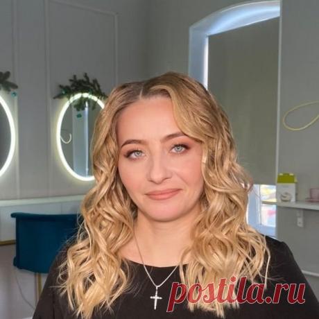 Пирог "Минутный": дежурный рецепт | Вкусно с Калниной Натальей Пульс Mail.ru Минутный пирог, который не займёт много Вашего времени, а вкус порадует всех Ваших родных, особенно любителей выпечки с сыром, здесь его много. Кстати, вместо сыра я делаю такой пирог еще с...