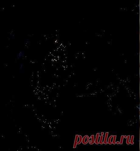 Квасим капусту вместе. Приготовленнаятаким способом капуста получается беленькой, хрустящей и очень вкусной - даже рассол можно пить как сок.