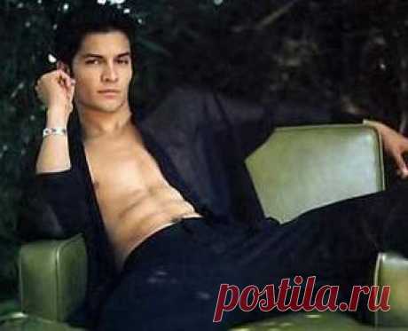 Николас Гонсалес [Nicholas Gonzalez]