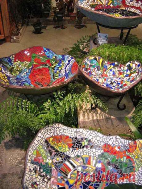 28 Stunning Mosaic Projects for Your Garden
