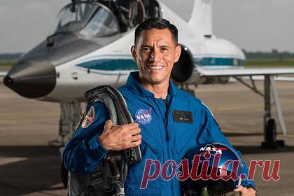 Назван единственный американский астронавт «Союз МС» в 2022 году. Единственным американским астронавтом, который в 2022 году будет доставлен на Международную космическую станцию (МКС) российским космическим кораблем «Союз МС», может стать Франциско Рубио. Имя астронавта НАСА раскрыл «Роскосмос». Старт «Союз МС-22» с американцем намечен на сентябрь.