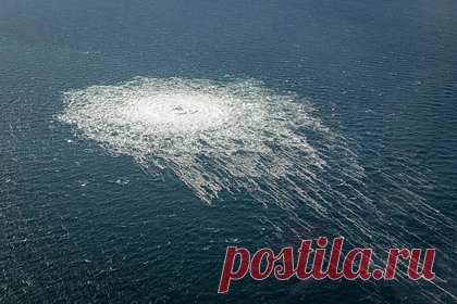 Германия заявила о подрыве «Северного потока» массивными взрывными устройствами. Немецкие органы безопасности считают, что трубы газопровода «Северный поток» в Балтийском море были повреждены массивными взрывными устройствами, мощность которых сопоставима с действием 500 килограммов тротила. В оценке аварии учитывались также сейсмические сигналы, зарегистрированные измерительными станциями.