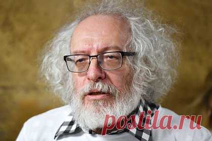 Признанный иноагентом журналист рассказал о дружбе с Песковым