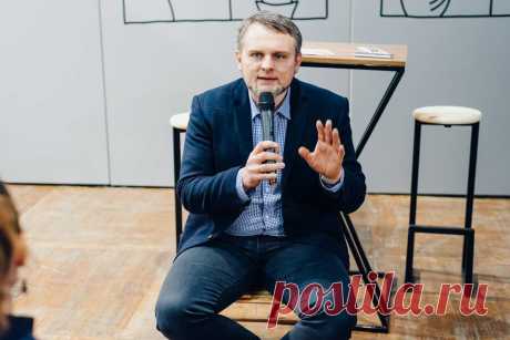 Когда счет идет на секунды... Cоветы врача, которые могут спасти жизнь ребенка По статистике 60% несчастных случаев с детьми происходят дома. Когда счет идет на секунды, очень важно знать, что делать в экстремальной ситуации. Как действовать, если ребенок подавился? Всегда ли нужно раскрывать ребенка при высокой температуре? Можно ли растирать кожу при обморожении? Тема...