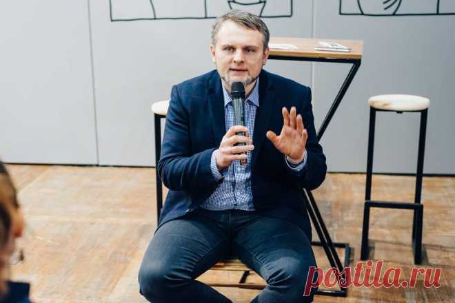 Когда счет идет на секунды... Cоветы врача, которые могут спасти жизнь ребенка По статистике 60% несчастных случаев с детьми происходят дома. Когда счет идет на секунды, очень важно знать, что делать в экстремальной ситуации. Как действовать, если ребенок подавился? Всегда ли нужно раскрывать ребенка при высокой температуре? Можно ли растирать кожу при обморожении? Тема...