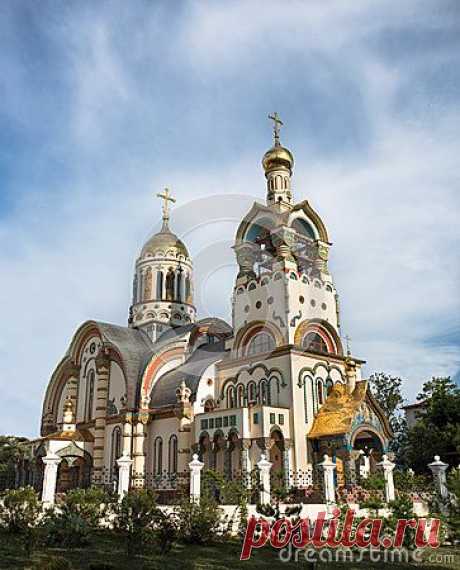 Church Of The Holy Prince Vladimir, Sochi, Russia
от Serleb10   |   Pinterest • Всемирный каталог идей