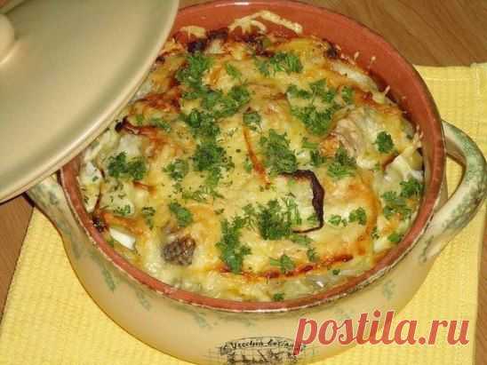 Рыба с картофелем, запеченные под майонезом и сыром