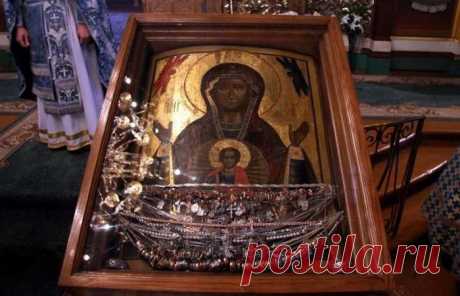 Икона «Знамение Пресвятой Богородицы»: в чем помогает?