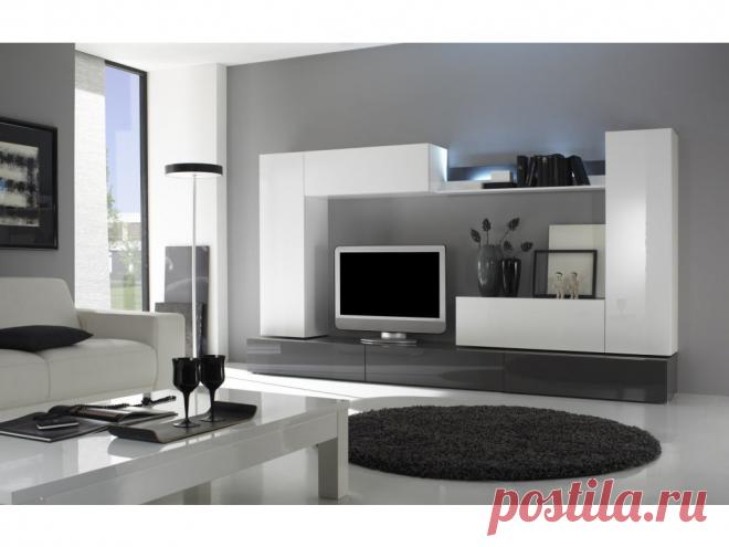 Стенка в гостиную Глянец-Люкс 11. Цена: 16200 рублей. Характеристики: Ширина от 2700 мм; Глубина от 400 мм; Высота от 1900 мм; Комплектация: Тумба напольная(Ш*Г*В) от 2700*400*400. Колонка(Ш*Г*В) от 400*250*1500 - 2 шт. Полка навесная(Ш*Г*В) от 1000*250*16. Полка навесная(Ш*Г*В) от 900*250*400 - 2 шт. мм; Примечание: Механизм открывания дверей push-to-open (открываются при нажатии); Гарантия: 12 месяцев; Доставка: Срок изготовления составляет от 3-5 дней. Бесплатная достав...