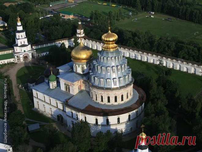 Красивейшие храмы России