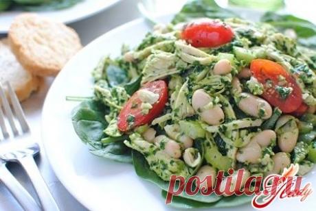 Салаты с курицей и сельдереем : вкусно и полезно | Четыре вкуса