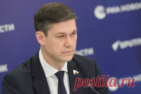 В Госдуме объяснили предназначение реестра неплательщиков алиментов. Создание реестра неплательщиков алиментов поможет систематизировать информацию и повысить уровень социальной защиты детей. В проекте о реестре должников указано, что в нем будут содержаться данные о неплательщиках, привлеченных к административной и уголовной ответственности, а также находящихся в розыске.