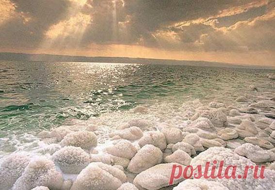 Чем полезна ванна с морской солью