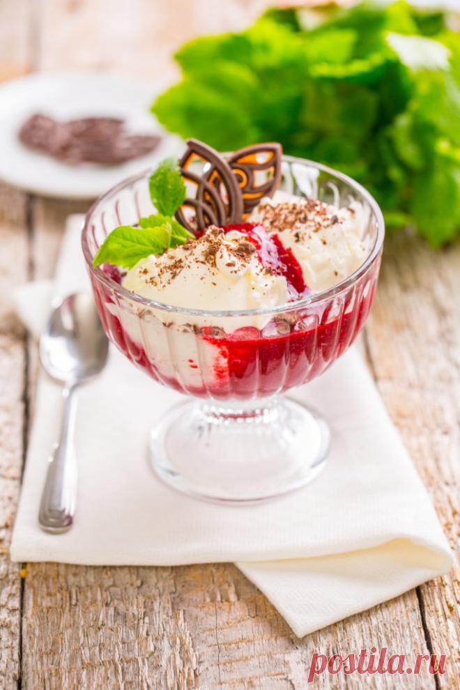 Домашнее мороженое с малиновым соусом – Lisa.ru