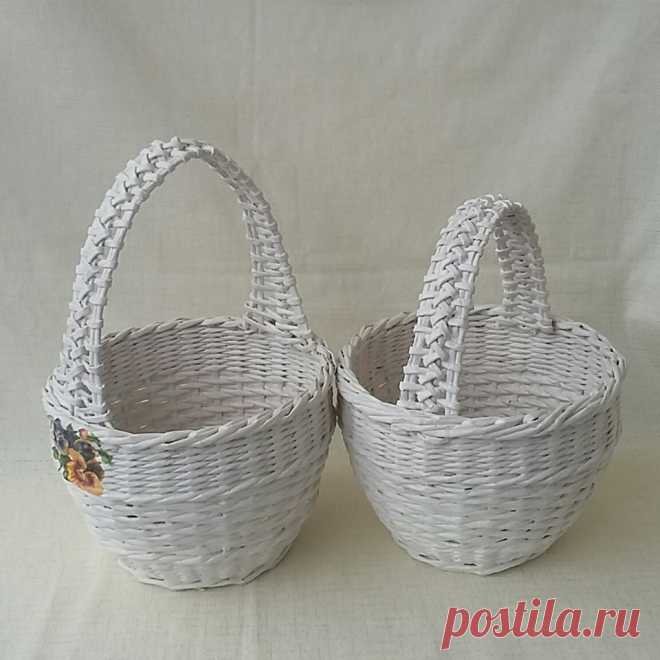 (1) Facebook
